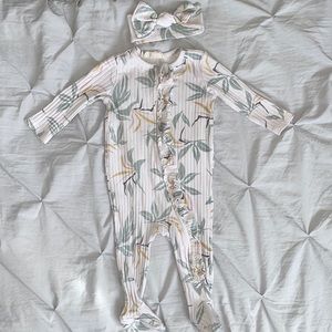 Jessica Simpson 6/9 Mos Baby Footie